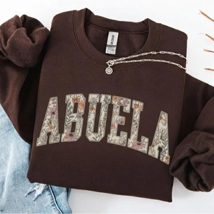 Personalized Grandma Sweatshirt, Floral Grandma Nana Mimi Gigi Auntie Mama Custom Name, Grandparent Christmas Gift for Women, Vintage Floral Varsity Style – ABUELA