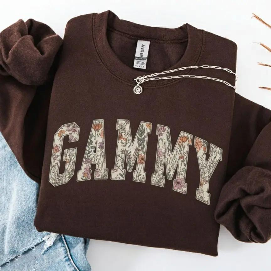 Personalized Grandma Sweatshirt, Floral Grandma Nana Mimi Gigi Auntie Mama Custom Name, Grandparent Christmas Gift for Women, Vintage Floral Varsity Style – GAMMY