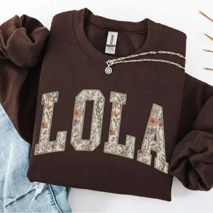 Personalized Grandma Sweatshirt, Floral Grandma Nana Mimi Gigi Auntie Mama Custom Name, Grandparent Christmas Gift for Women, Vintage Floral Varsity Style – LOLA