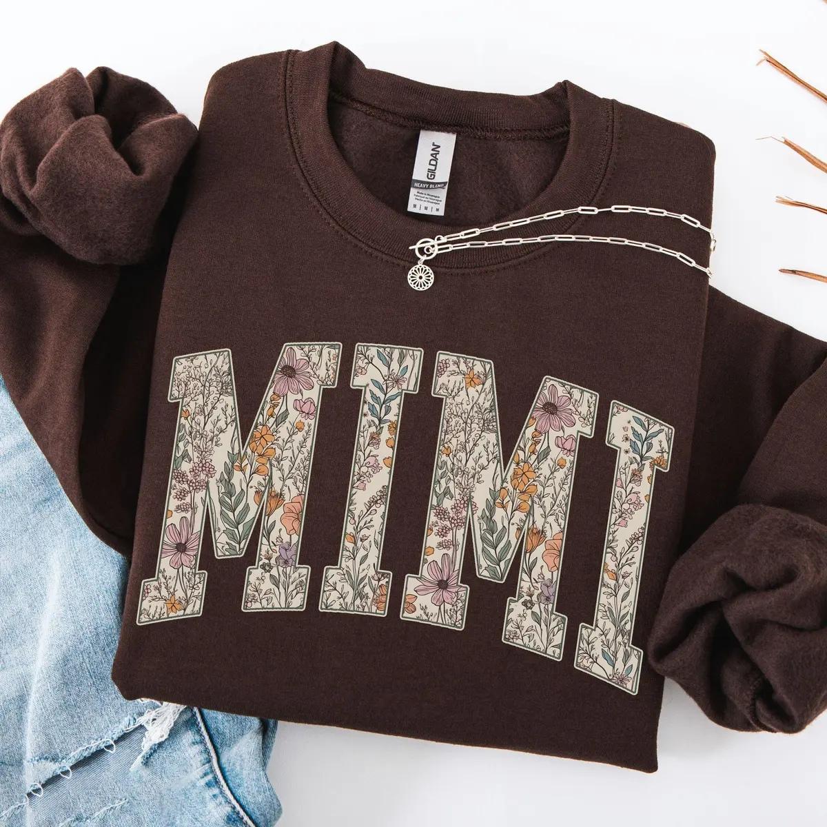 Personalized Grandma Sweatshirt, Floral Grandma Nana Mimi Gigi Auntie Mama Custom Name, Grandparent Christmas Gift for Women, Vintage Floral Varsity Style – MIMI