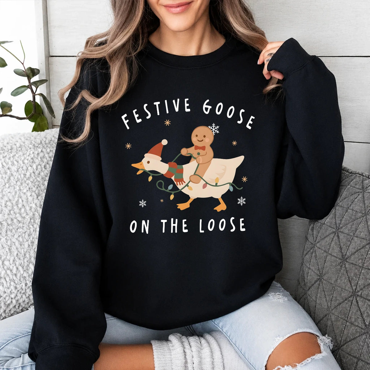 Christmas Goose Sweatshirt, Festive Goose On The Loose, Christmas Holiday Women Cute Cartoon Design