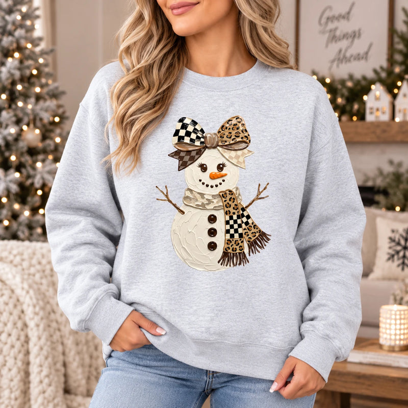 Coquette Snowman Bow Sweatshirt Cute Leopard Checkered Holiday Graphic Pullover Festive Winter Crewneck