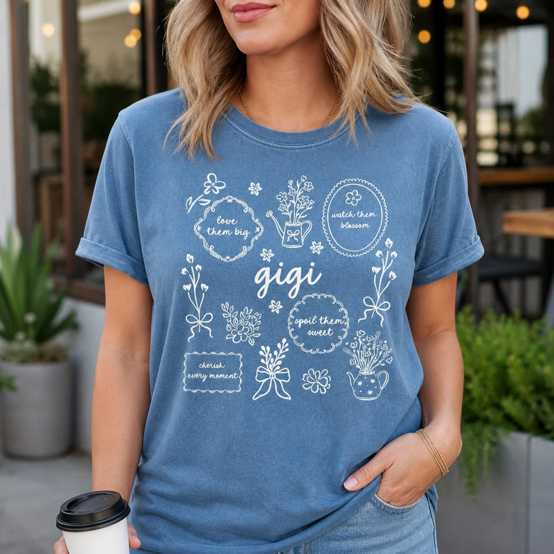 Custom Floral Family Nickname Shirt, Personalized Grandma Mama Nana Gigi Auntie Abuela Mother's Day Tee