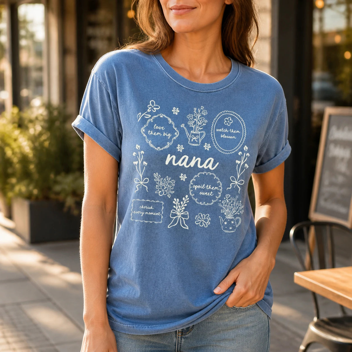 Custom Floral Family Nickname Shirt, Personalized Grandma Mama Nana Gigi Auntie Abuela Mother's Day Tee