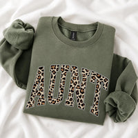 Custom Leopard Mama Sweatshirt Personalized Maternal Title Gift Mother's Day Grandma Nana Gigi Auntie Women Retro Varsity Cheetah Print