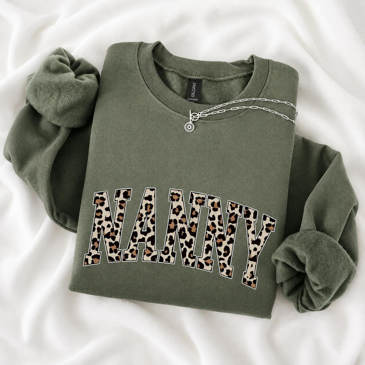 Custom Leopard Mama Sweatshirt Personalized Maternal Title Gift Mother's Day Grandma Nana Gigi Auntie Women Retro Varsity Cheetah Print