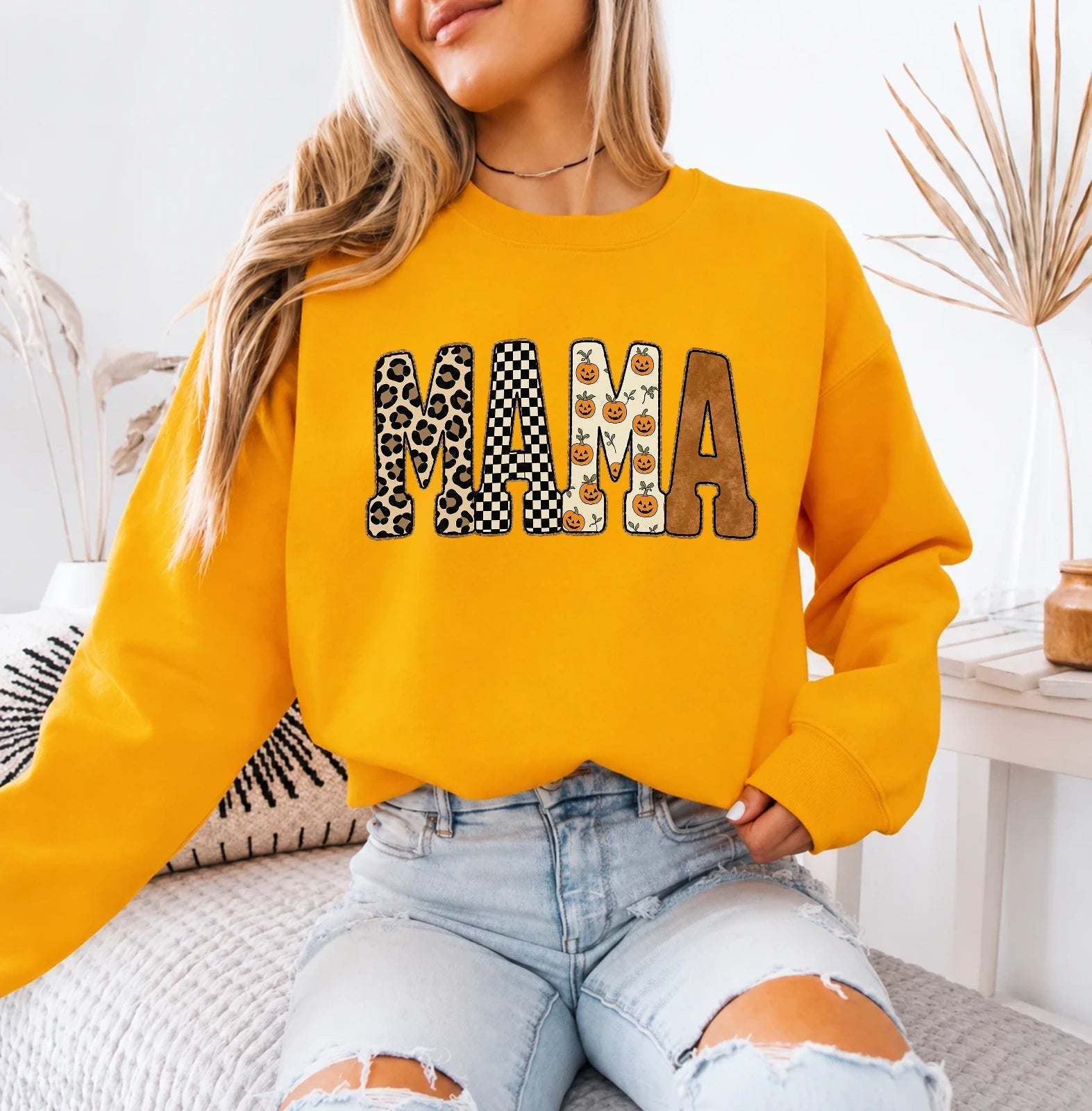 Halloween Mama Sweatshirt MAMA Pumpkin Design Halloween Mom Women Cute Leopard Checkerboard Style