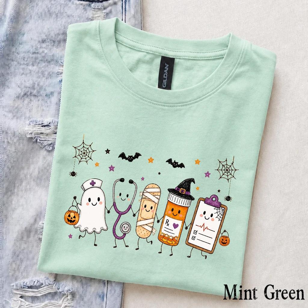 Halloween Nurse Spooky Medical Friends T-Shirt Cute Fall Healthcare Squad Women Retro Kawaii Graphic