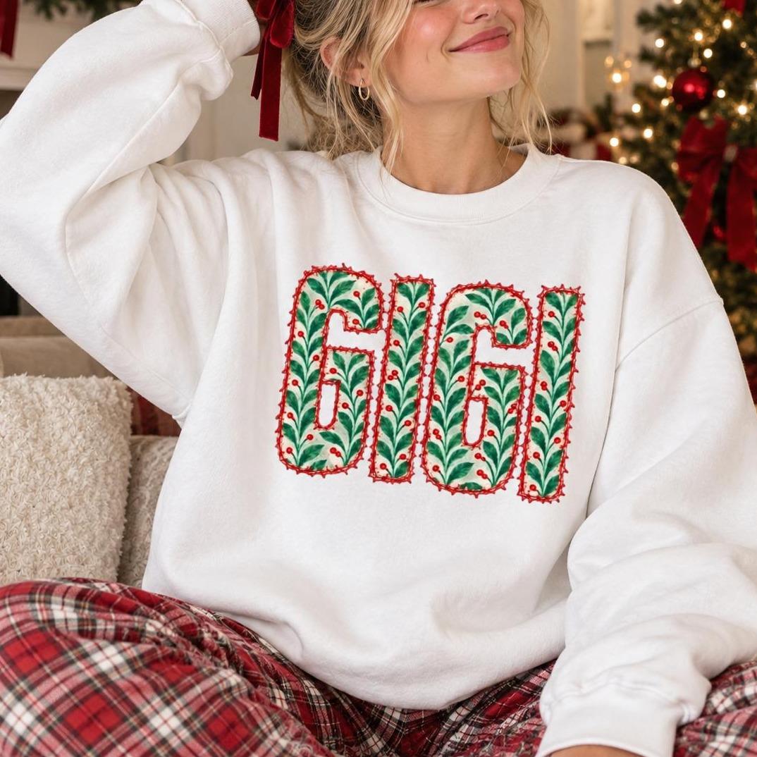 Personalized Christmas Grandma Sweatshirt, Custom Family Nickname Holly Berry Design, Choose Mama Gigi Mimi Aunt Mom Text, Holiday Gift for Her