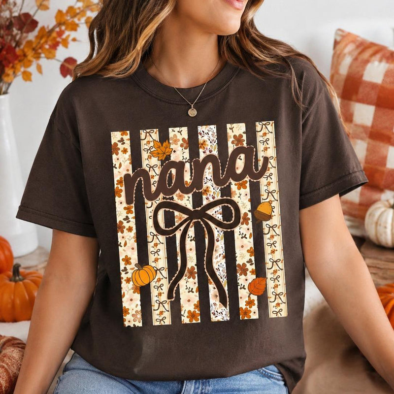 Personalized Fall Grandma Mama T-Shirt, Custom Choose Your Family Nickname, Pumpkin Bow Floral Thanksgiving Gift for Women