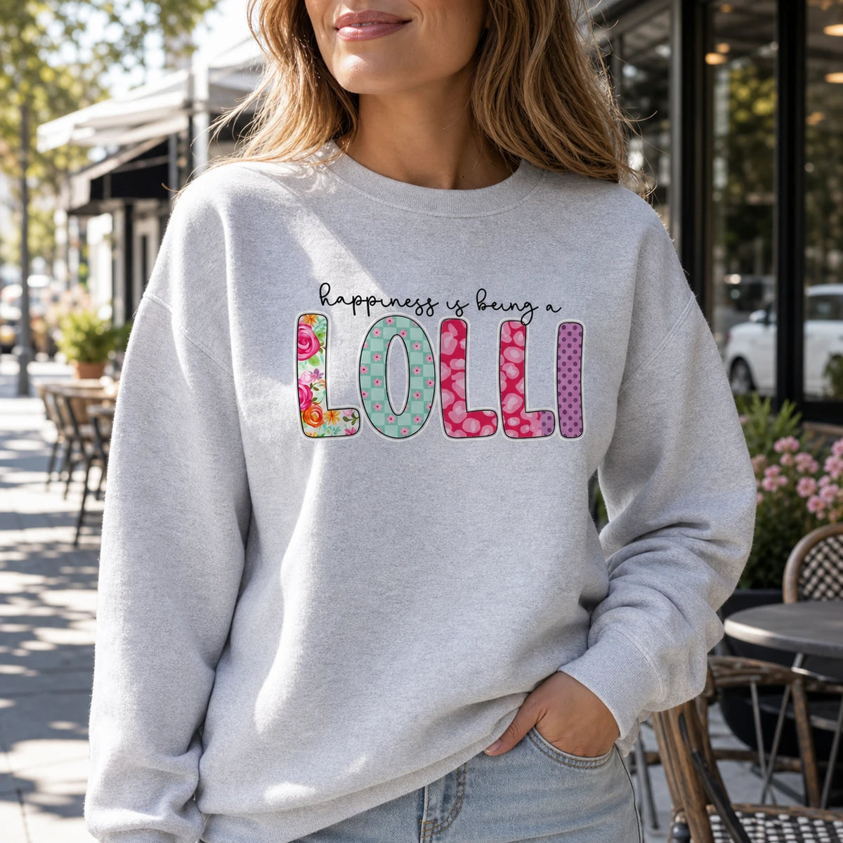 Personalized Grandma Nickname Sweatshirt, Floral Happiness Family Title Crewneck for Grammy Gigi Mimi Mom Aunt Abuela, Mother's Day Birthday Gift