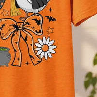 Halloween Goose T-Shirt Cute Witch and Pumpkin Geese Fall Spooky Season Women Coquette Graphic Top