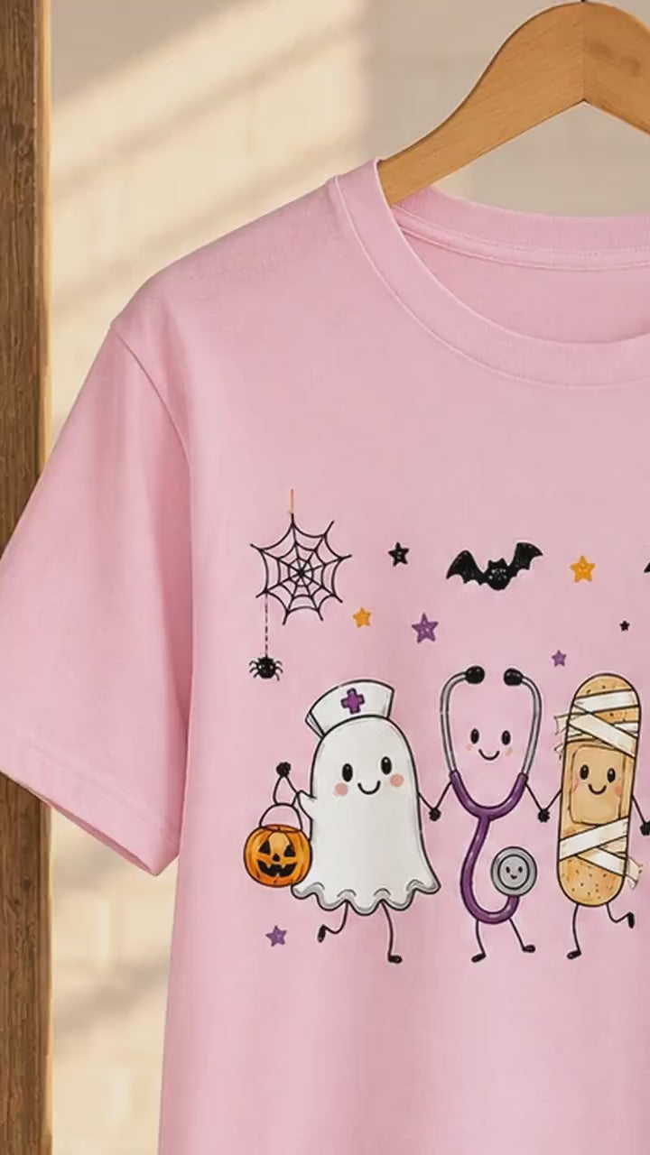 Halloween Nurse Spooky Medical Friends T-Shirt Cute Fall Healthcare Squad Women Retro Kawaii Graphic