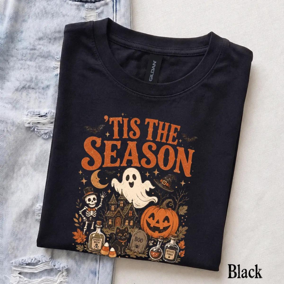 Spooky Season 'Tis The Season Halloween T-Shirt Women Vintage Retro Witchy