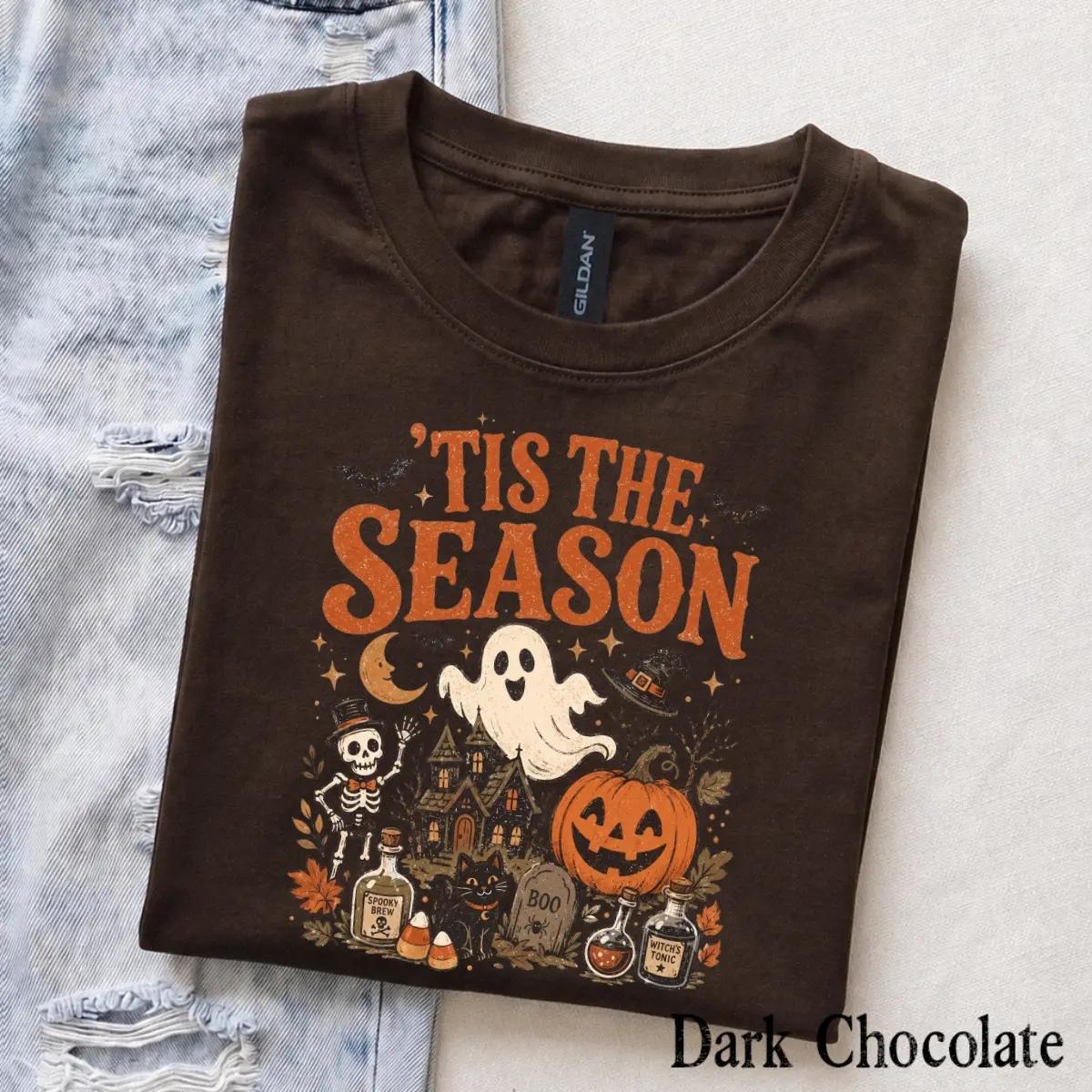 Spooky Season 'Tis The Season Halloween T-Shirt Women Vintage Retro Witchy