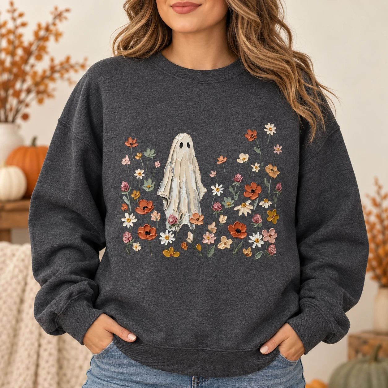 Women's Cute Floral Ghost Sweatshirt Aesthetic Cottagecore Botanical Wildflower Crewneck Fall Halloween Graphic Pullover