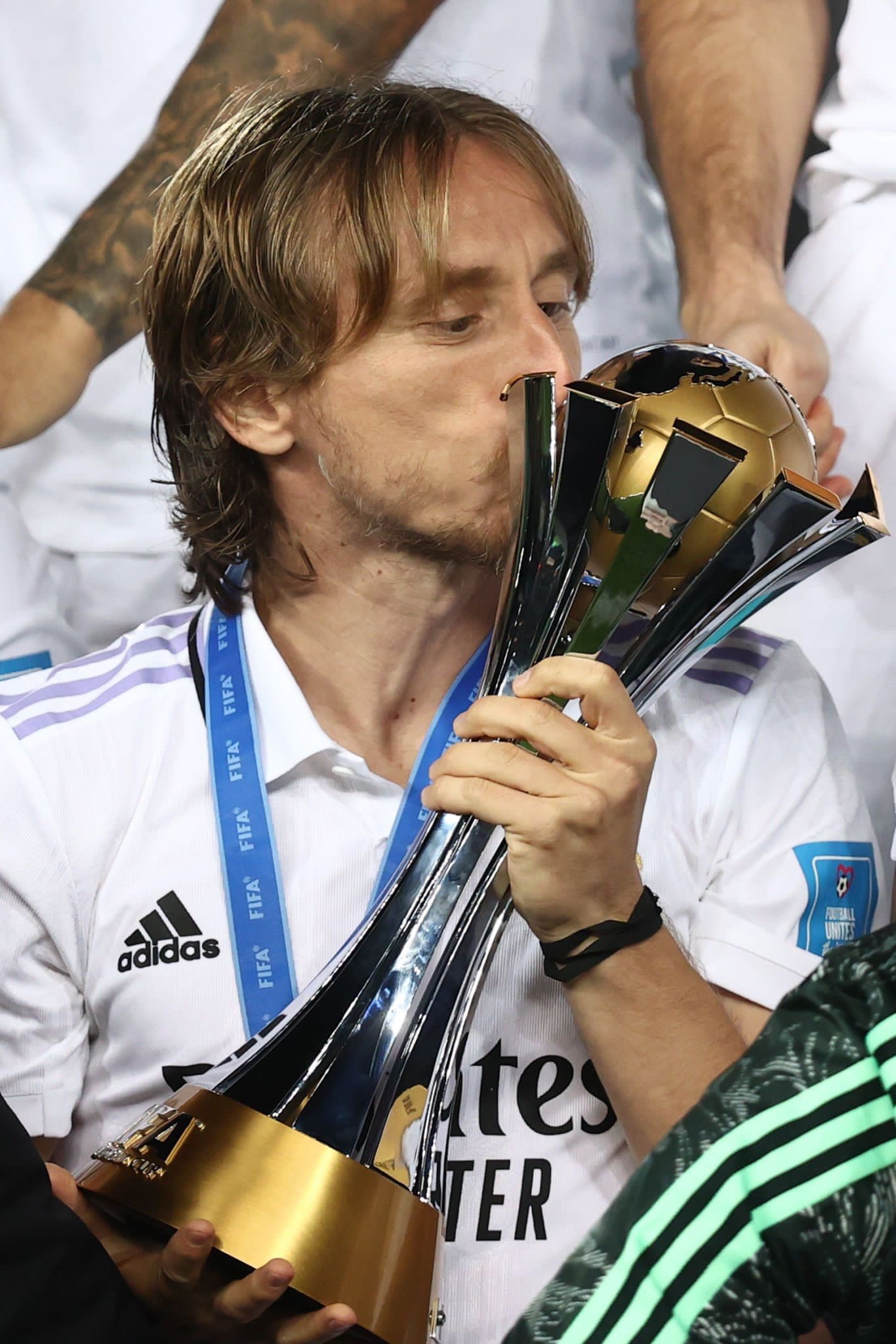 Luka Modrić on X: "This club makes me happy. HALA MADRID!! ️  https://t.co/Fav5wiebYA" / X