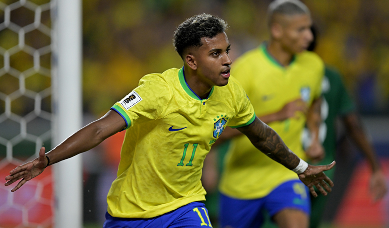 Ảnh: Brazil thắng, 2 bàn của Rodrygo